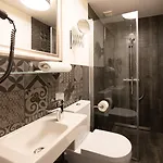 Burgblick Otel 3*