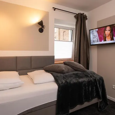 Burgblick Hotell 3*