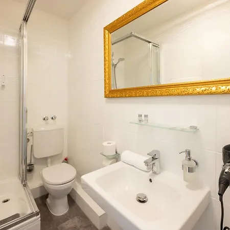 Ξενοδοχείο Burgblick