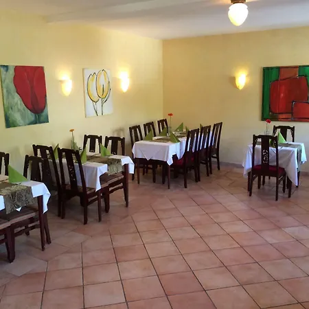 Ξενοδοχείο Burgblick 3*